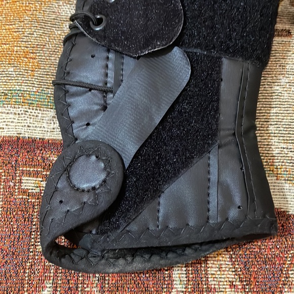 2 EZY WRAP Ankle Braces Adult Size Lace-up NEW - Picture 7 of 7